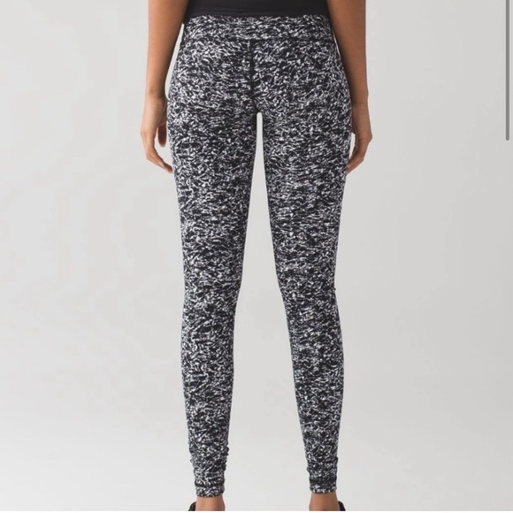 Lululemon Wunder Under Hi-Rise 7/8 Tight 25" m7. - Picture 4 of 16